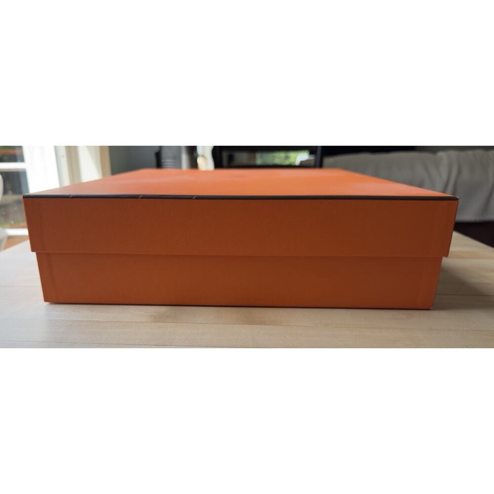Authentic Hermes Paris Large Orange Gift Box 18" x 15" x 4" with Ribbon & Tissue - Picture 5 of 10